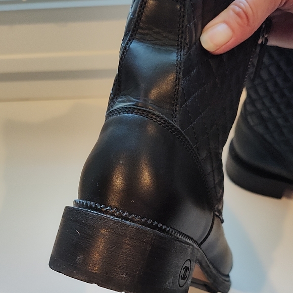 Chanel Quilted Lace-Up Boots, Size 39.5 - Picture 15 of 16